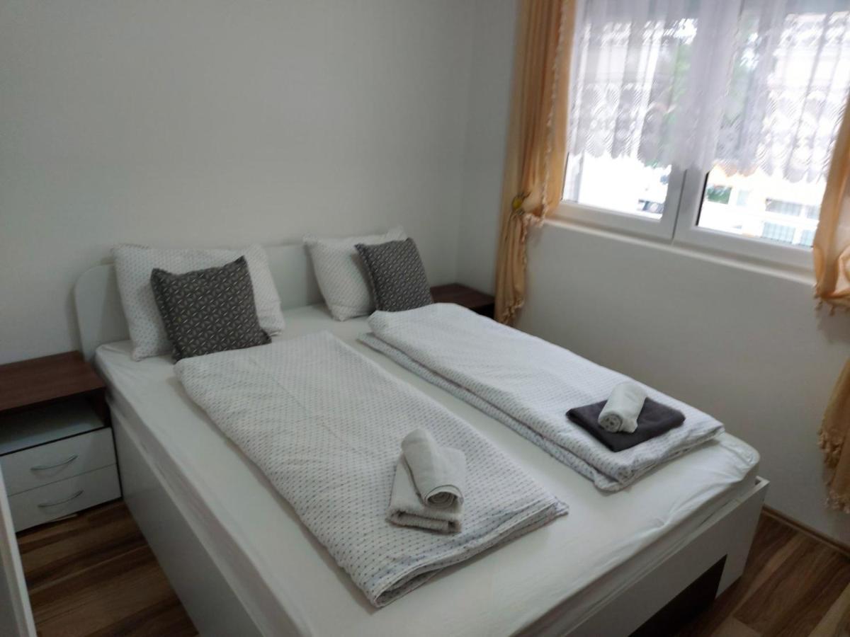 Adam' S Apartment 3 Kladovo Ngoại thất bức ảnh