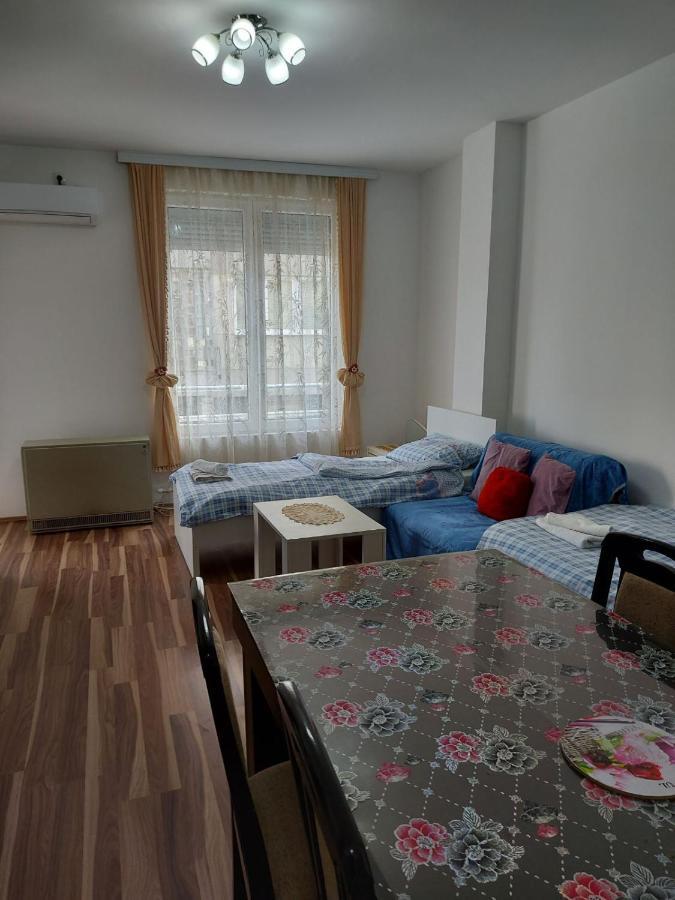 Adam' S Apartment 3 Kladovo Ngoại thất bức ảnh