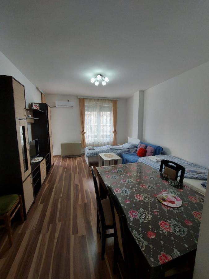 Adam' S Apartment 3 Kladovo Ngoại thất bức ảnh